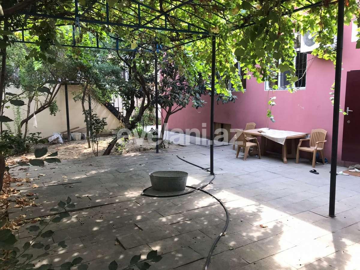 Satılır, həyət evi / bağ, 8 otaqlı, 182 m², Bakı, Binəqədi r, 6-cı mikrorayon q, Nəsimi m.