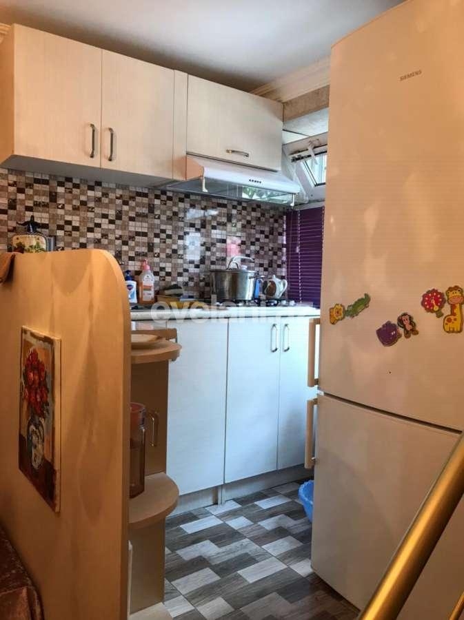 Satılır, həyət evi / bağ, 8 otaqlı, 182 m², Bakı, Binəqədi r, 6-cı mikrorayon q, Nəsimi m.