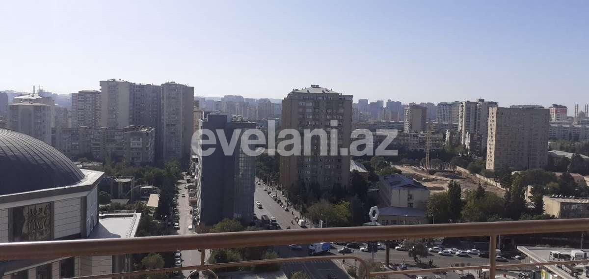 Satılır, yeni tikili, 4 otaqlı, 150 m², Bakı, Binəqədi r, 8-ci mikrorayon q, Azadlıq prospekti m.