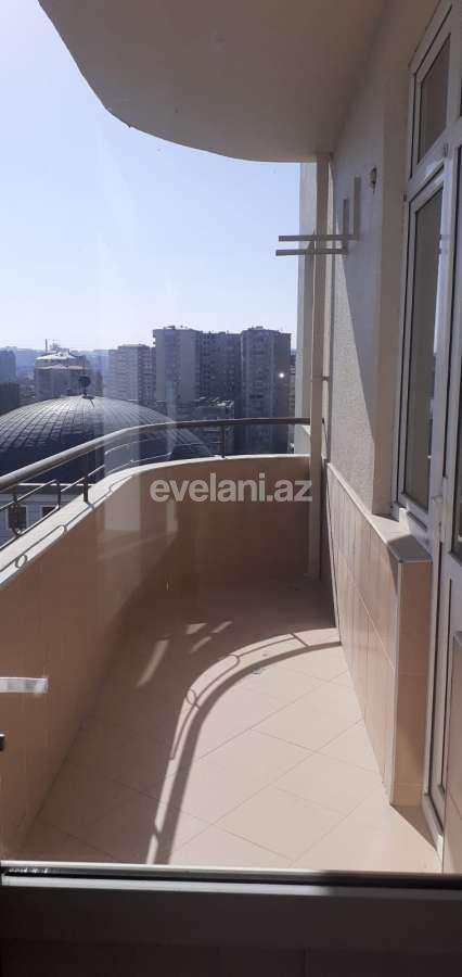 Satılır, yeni tikili, 4 otaqlı, 150 m², Bakı, Binəqədi r, 8-ci mikrorayon q, Azadlıq prospekti m.