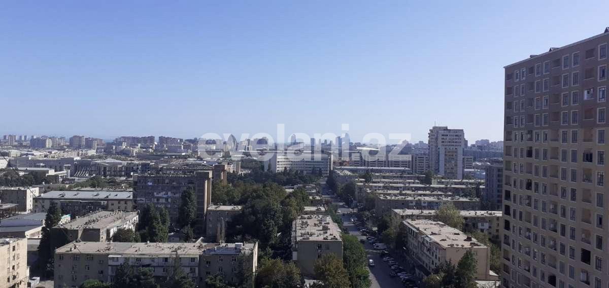 Satılır, yeni tikili, 4 otaqlı, 150 m², Bakı, Binəqədi r, 8-ci mikrorayon q, Azadlıq prospekti m.