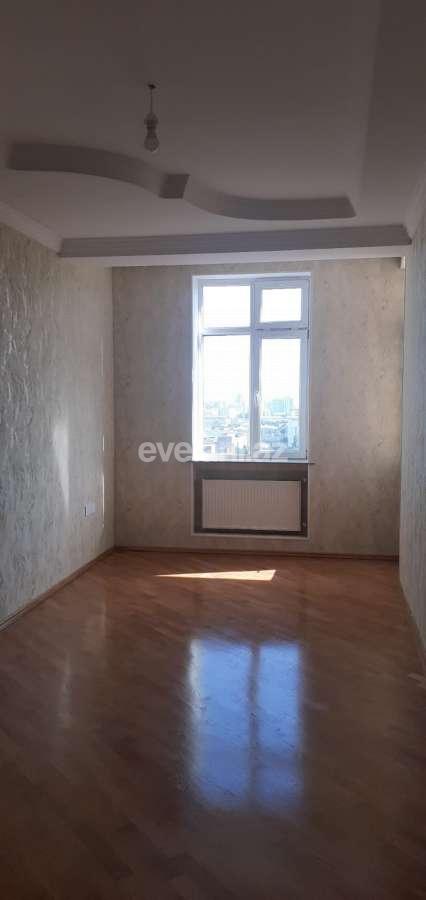 Satılır, yeni tikili, 4 otaqlı, 150 m², Bakı, Binəqədi r, 8-ci mikrorayon q, Azadlıq prospekti m.