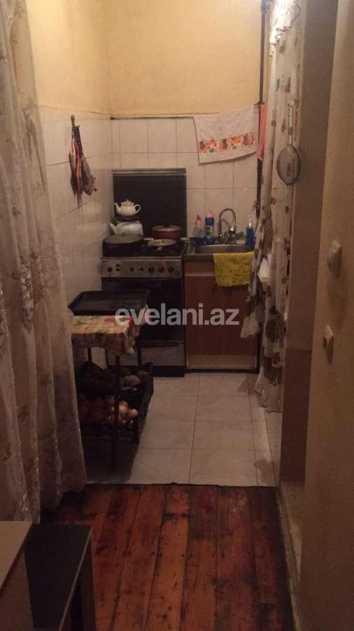Satılır, köhnə tikili, 2 otaqlı, 35 m², Bakı, Nizami r, Xalqlar Dostluğu m.