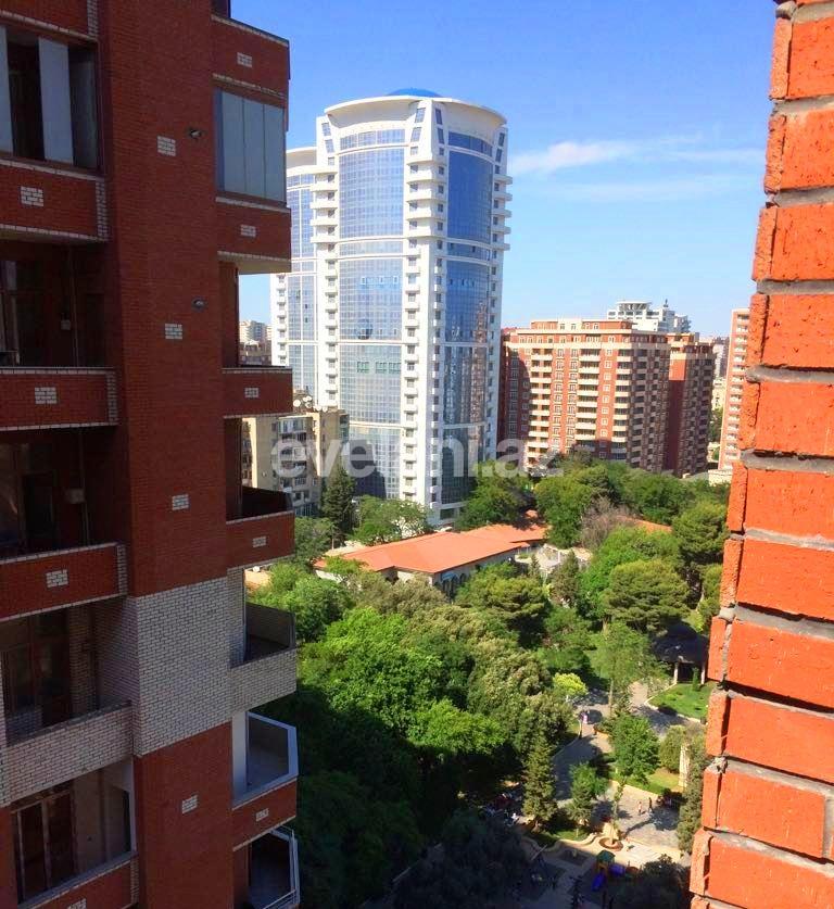 Satılır, yeni tikili, 3 otaqlı, 168 m², Bakı, Nəsimi r.