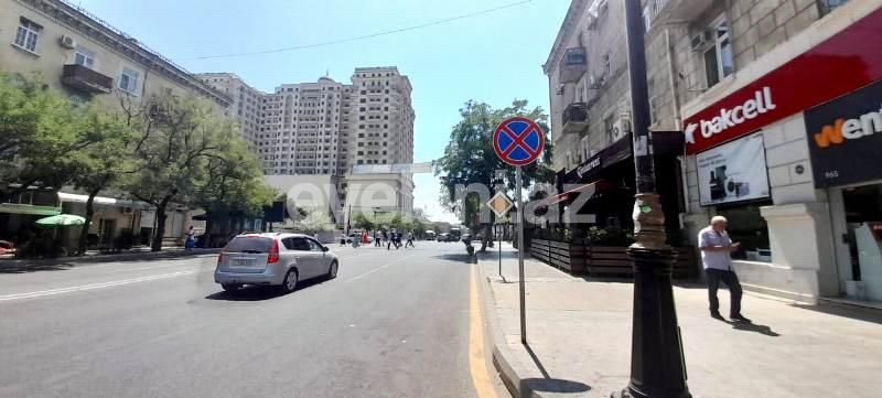 Satılır, köhnə tikili, 2 otaqlı, 40 m², Bakı, Yasamal r.