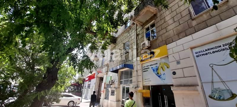 Satılır, köhnə tikili, 2 otaqlı, 40 m², Bakı, Yasamal r.