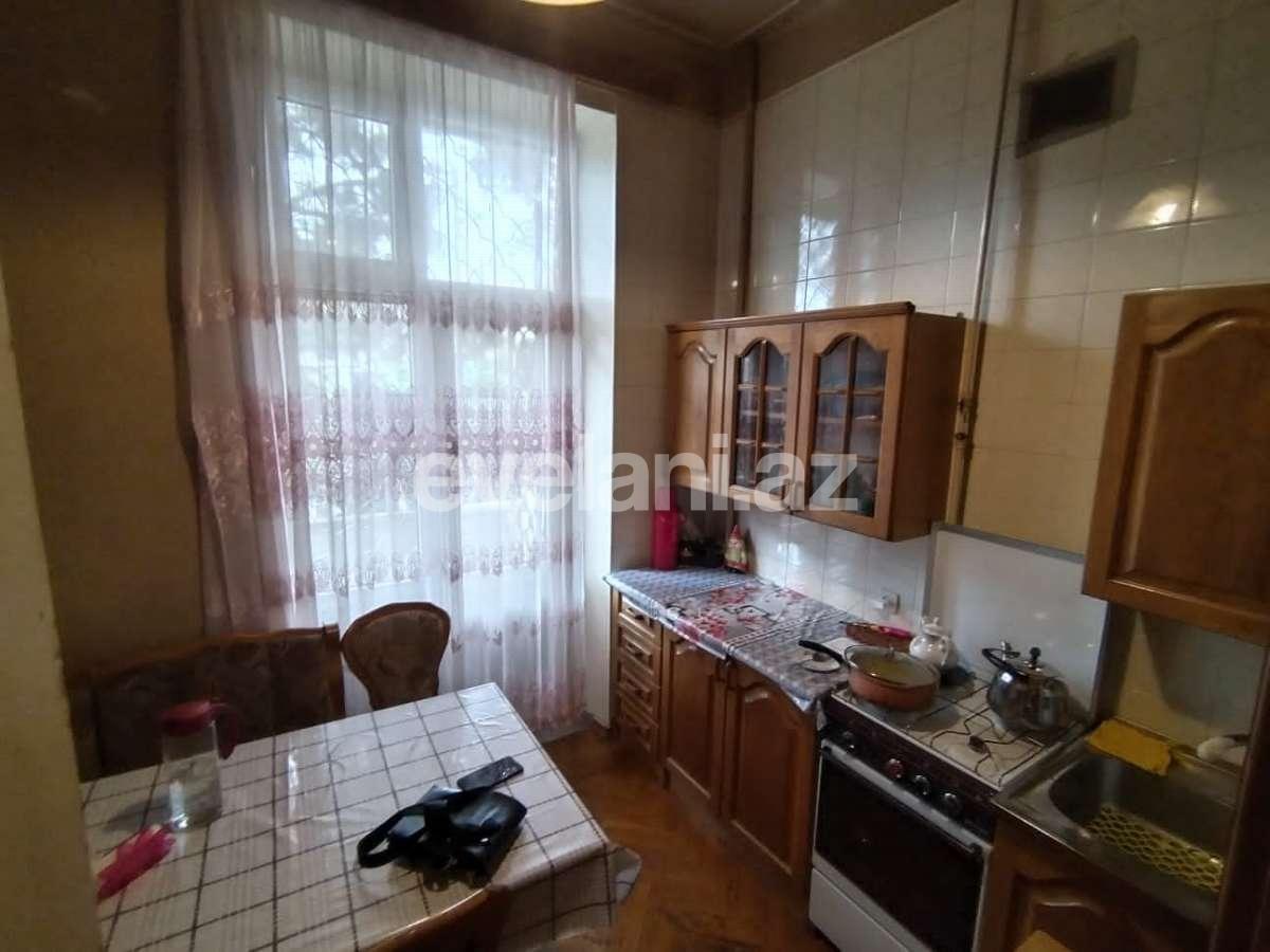 Satılır, köhnə tikili, 2 otaqlı, 55 m², Bakı, Sabunçu r, Bakıxanov q, Həzi Aslanov m.