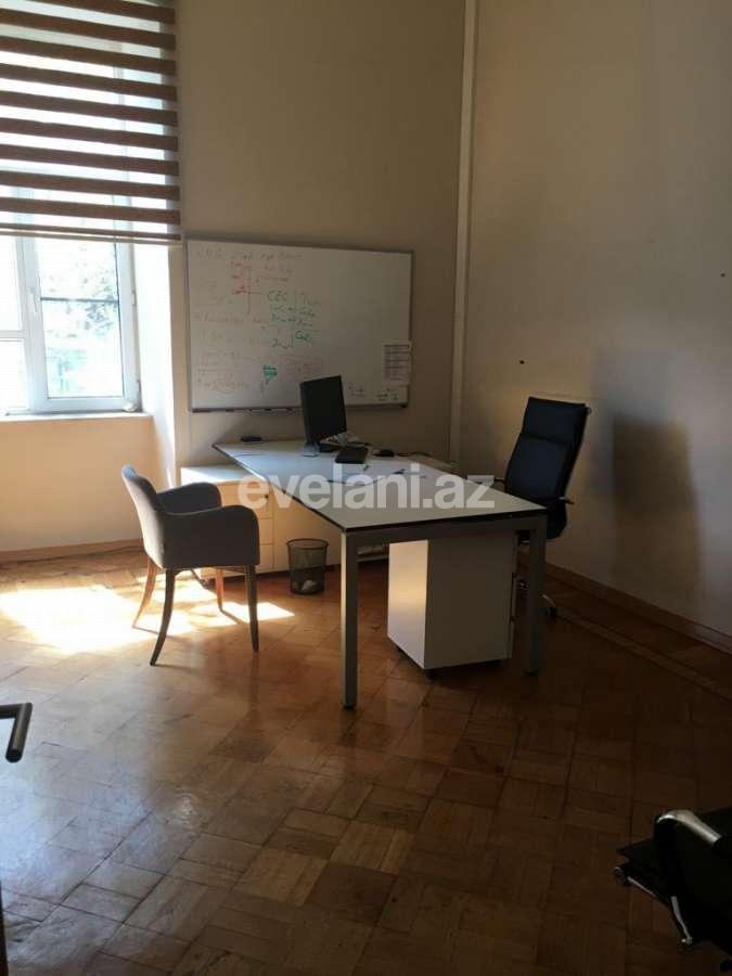 Kirayə verilir, ofis, 14 otaqlı, 400 m², Bakı, Səbail r, Sahil m.