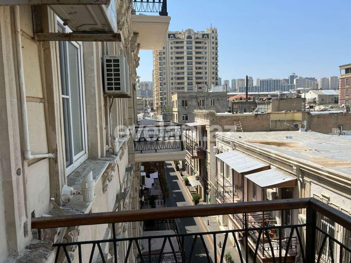 Kirayə verilir, köhnə tikili, 3 otaqlı, 85 m², Bakı, Nərimanov r, Sahil m.