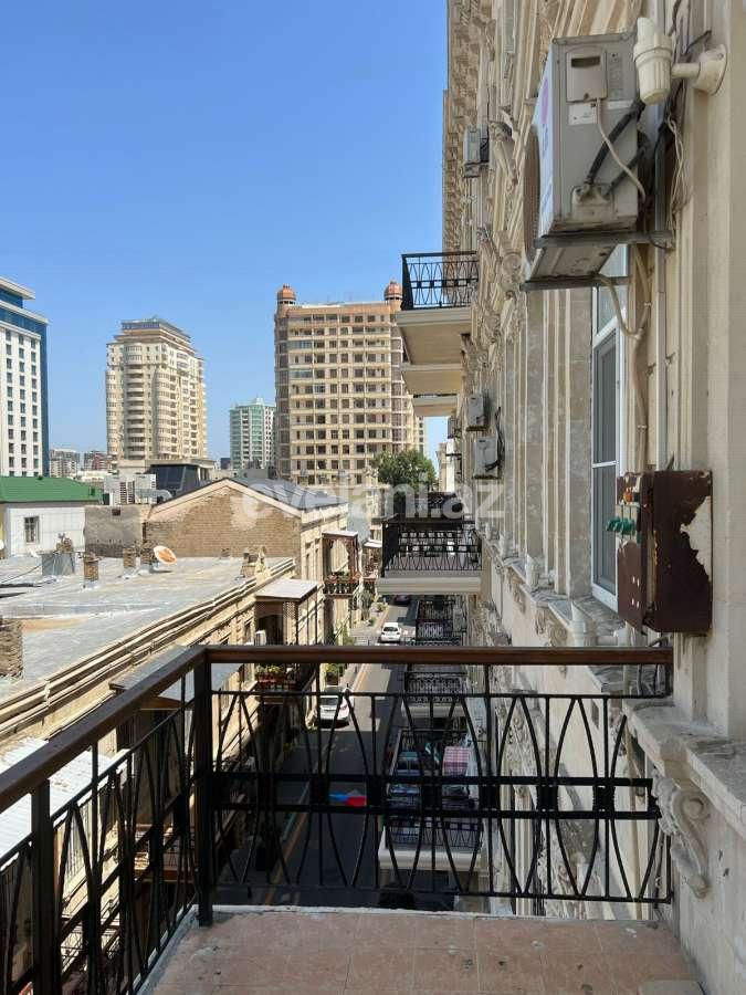 Kirayə verilir, köhnə tikili, 3 otaqlı, 85 m², Bakı, Nərimanov r, Sahil m.