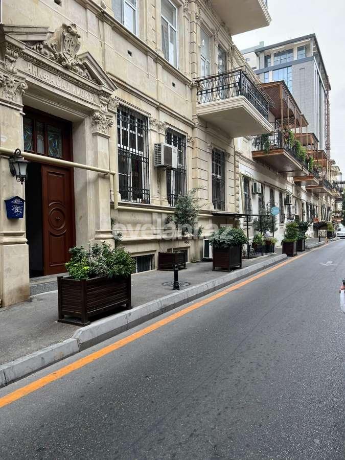 Kirayə verilir, köhnə tikili, 3 otaqlı, 85 m², Bakı, Nərimanov r, Sahil m.