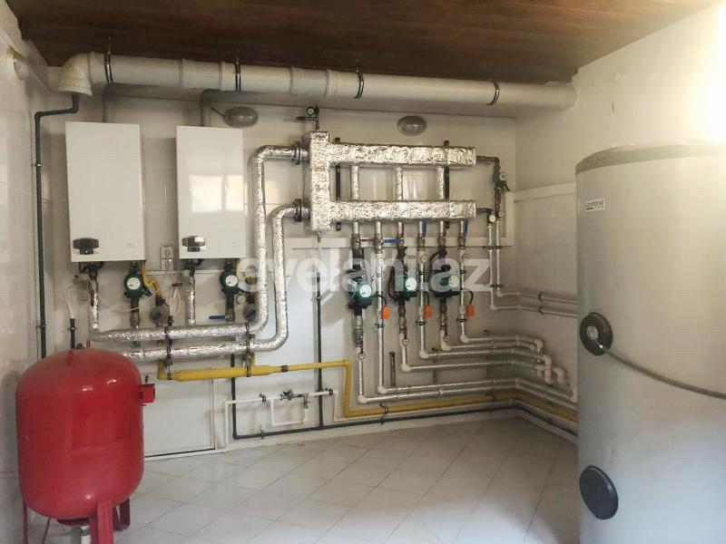 Satılır, həyət evi / bağ, 11 otaqlı, 1900 m², Bakı, Xəzər r.