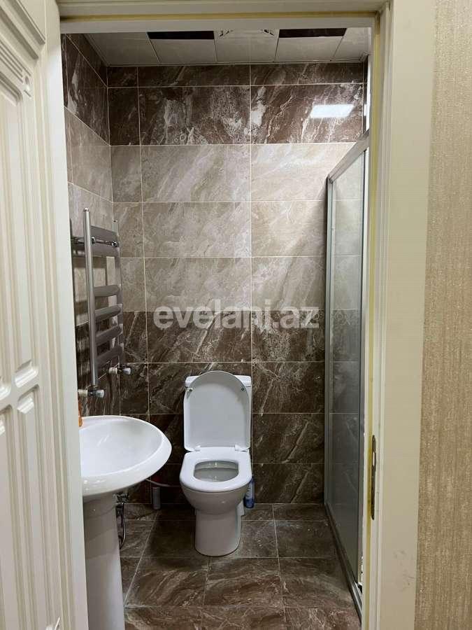 Satılır, yeni tikili, 2 otaqlı, 70 m², Bakı, Nizami r, Qara Qarayev m.