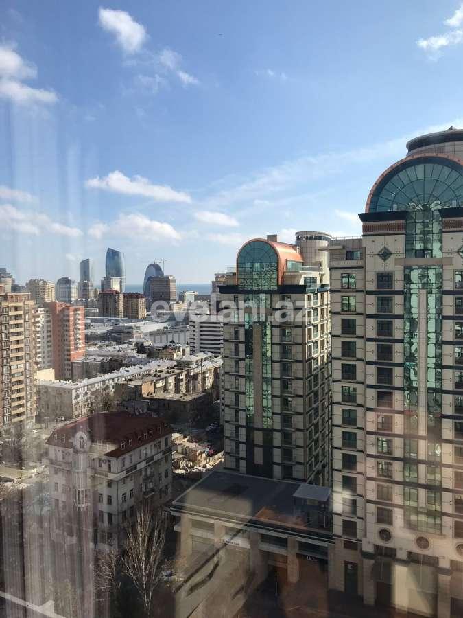 Kirayə verilir, yeni tikili, 4 otaqlı, 200 m², Bakı, Nəsimi r, 28 may m.