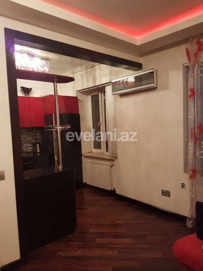 Satılır, köhnə tikili, 3 otaqlı, 75 m², Bakı, Yasamal r, Elmlər Akademiyası m.