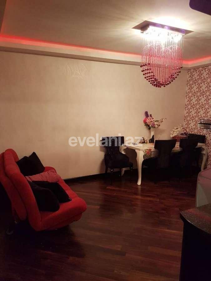 Satılır, köhnə tikili, 3 otaqlı, 75 m², Bakı, Yasamal r, Elmlər Akademiyası m.
