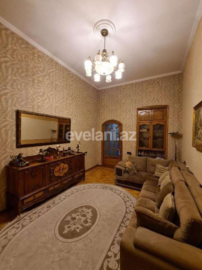 Satılır, köhnə tikili, 4 otaqlı, 150 m², Bakı, Səbail r, Sahil m.
