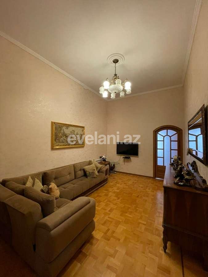 Satılır, köhnə tikili, 4 otaqlı, 150 m², Bakı, Səbail r, Sahil m.