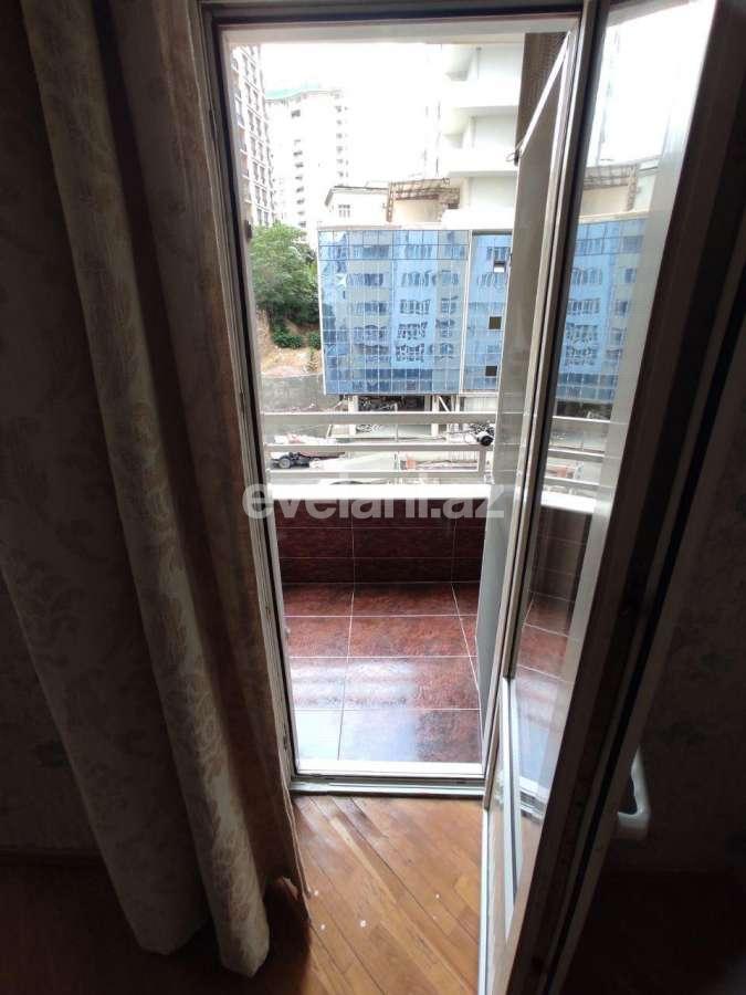 Rent, new building, 3 room, 150 m², Baku, Nasimi r.