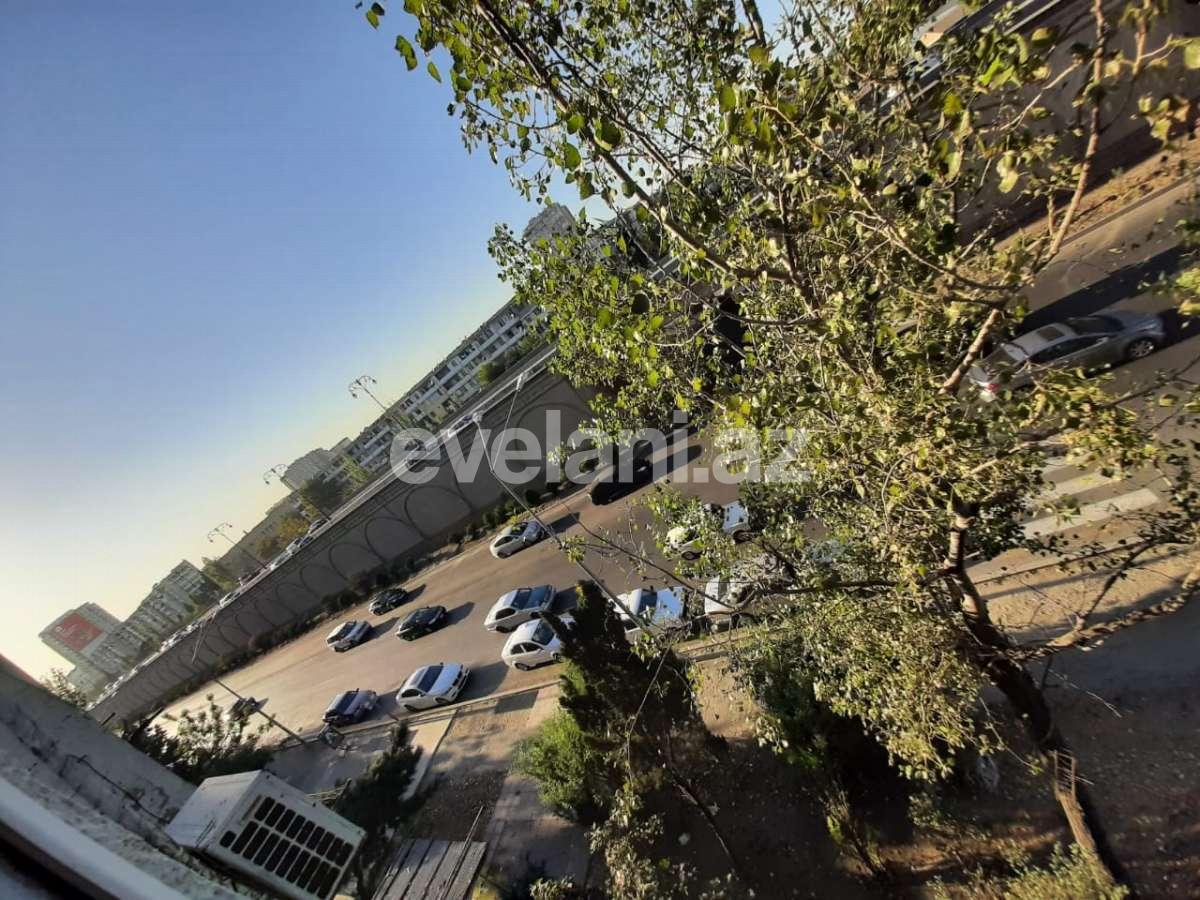 Satılır, köhnə tikili, 3 otaqlı, 80 m², Bakı, Xətai r, Xalqlar Dostluğu m.