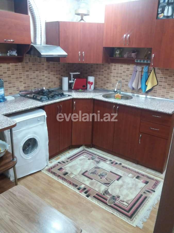 Satılır, köhnə tikili, 1 otaqlı, 40 m², Bakı, Suraxanı r, Massiv D q, Xalqlar Dostluğu m.