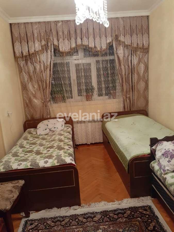 Satılır, köhnə tikili, 3 otaqlı, 85 m², Bakı, Sabunçu r, Bakıxanov q, Qara Qarayev m.