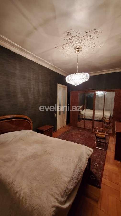 Satılır, köhnə tikili, 2 otaqlı, 60 m², Bakı, Səbail r, İçəri Şəhər m.