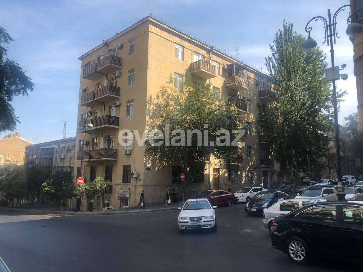 Satılır, köhnə tikili, 2 otaqlı, 60 m², Bakı, Səbail r, İçəri Şəhər m.