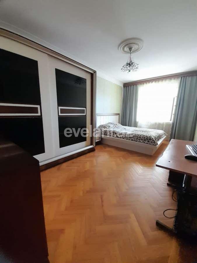 Satılır, köhnə tikili, 4 otaqlı, 140 m², Bakı, Xətai r, Həzi Aslanov q, Həzi Aslanov m.