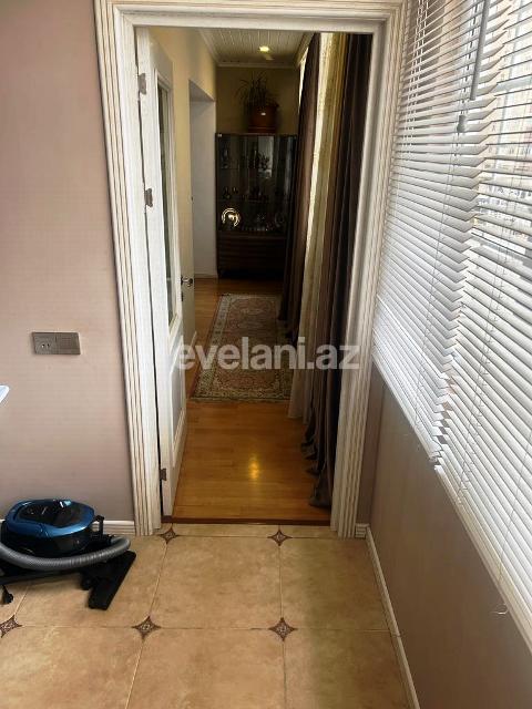 Satılır, köhnə tikili, 5 otaqlı, 110 m², Bakı, Xətai r, Şah İsmayıl Xətai m.