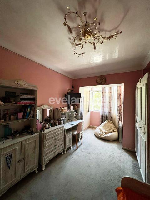 Satılır, köhnə tikili, 5 otaqlı, 110 m², Bakı, Xətai r, Şah İsmayıl Xətai m.