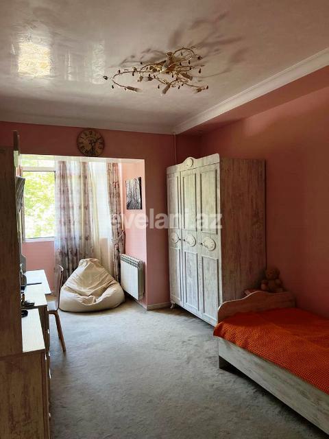 Satılır, köhnə tikili, 5 otaqlı, 110 m², Bakı, Xətai r, Şah İsmayıl Xətai m.