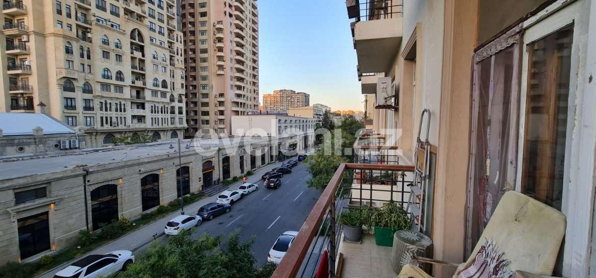 Satılır, köhnə tikili, 2 otaqlı, 54 m², Bakı, Səbail r, Bayıl q, 28 may m.