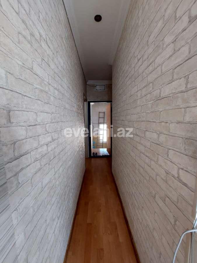 Satılır, köhnə tikili, 2 otaqlı, 50 m², Bakı, Binəqədi r, 7-ci mikrorayon q, Azadlıq prospekti m.