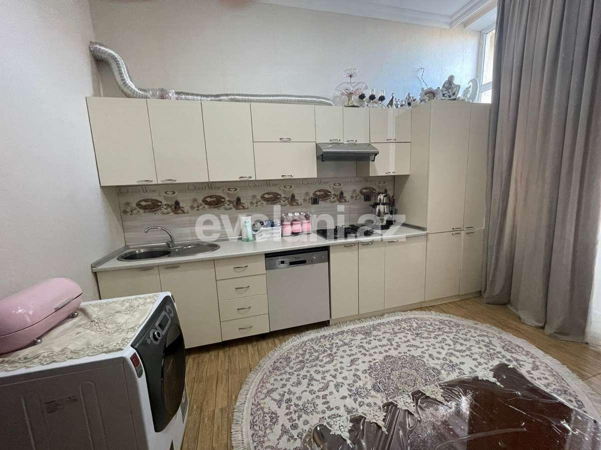 Satılır, yeni tikili, 2 otaqlı, 65 m², Bakı, Nizami r, Qara Qarayev m.