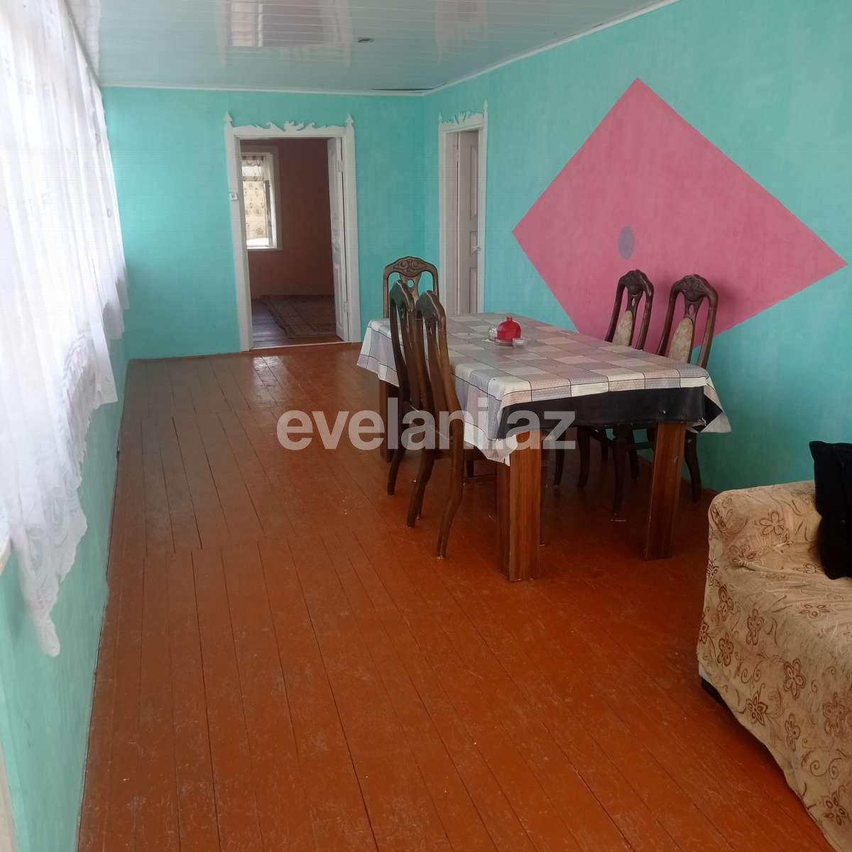 Satılır, həyət evi / bağ, 6 otaqlı, 140 m², Şamaxı