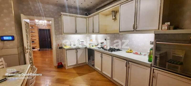 Satılır, yeni tikili, 4 otaqlı, 215 m², Bakı, Nəsimi r.