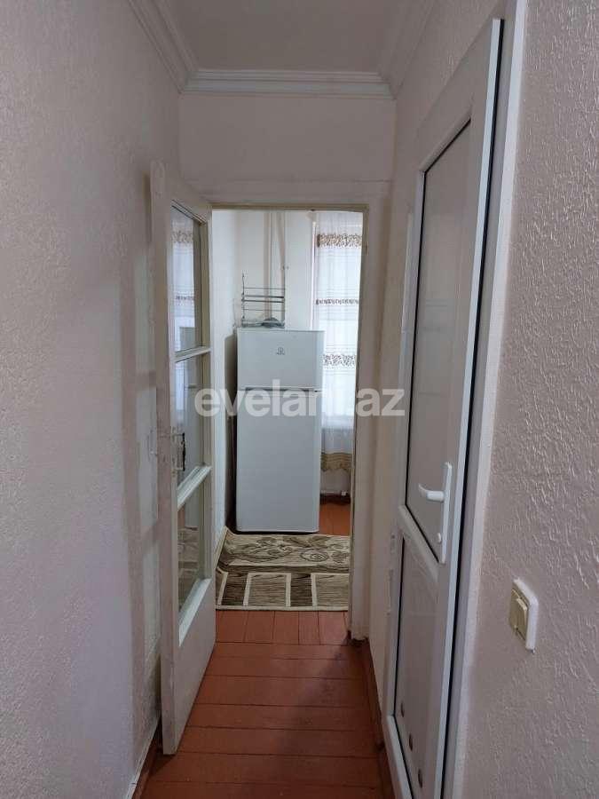 Sale, old building, 1 room, 35 m², Baku, Nizami r, 8-th kilometer d, Neftchilar m.