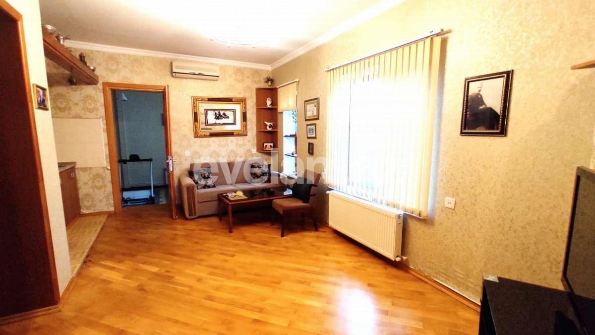 Satılır, həyət evi / bağ, 5 otaqlı, 500 m², Bakı, Xəzər r, Şüvəlan q.