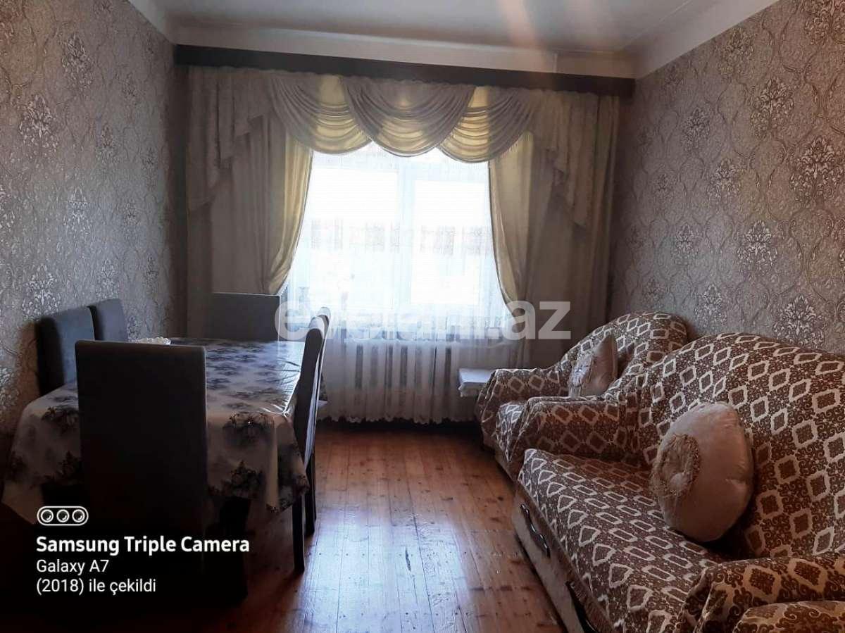 Satılır, köhnə tikili, 4 otaqlı, 90 m², Bakı, Sabunçu r, Bakıxanov q.