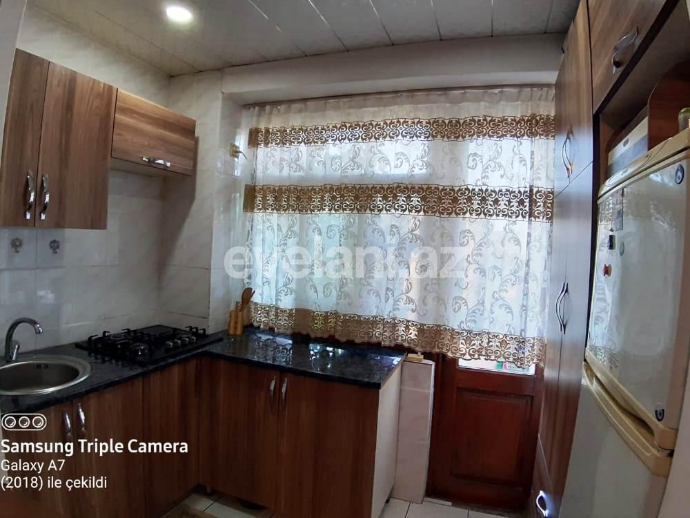 Satılır, köhnə tikili, 4 otaqlı, 90 m², Bakı, Sabunçu r, Bakıxanov q.