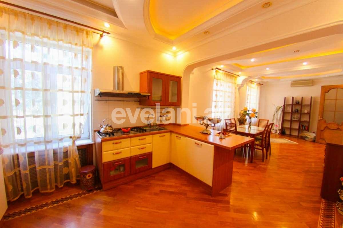 Satılır, həyət evi / bağ, 7 otaqlı, 1000 m², Bakı, Xəzər r.