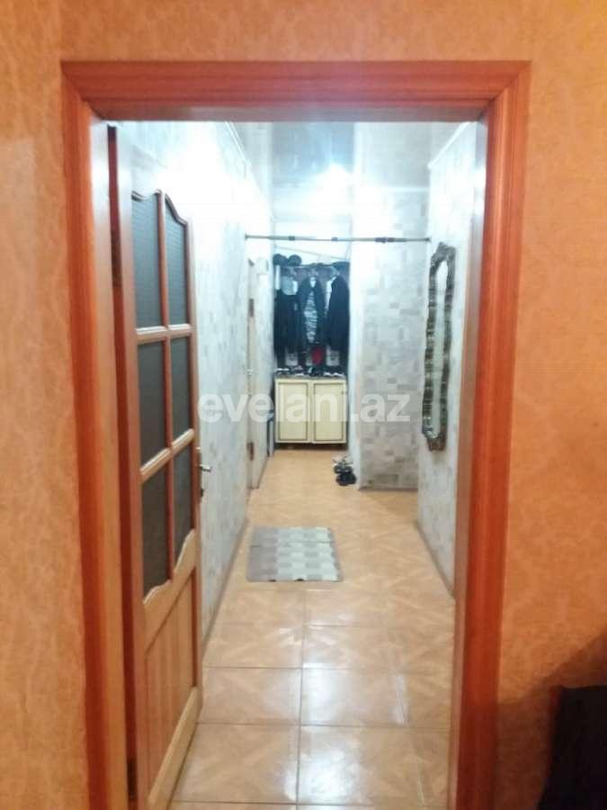 Satılır, köhnə tikili, 2 otaqlı, 55 m², Bakı, Binəqədi r, 8-ci mikrorayon q, Azadlıq prospekti m.