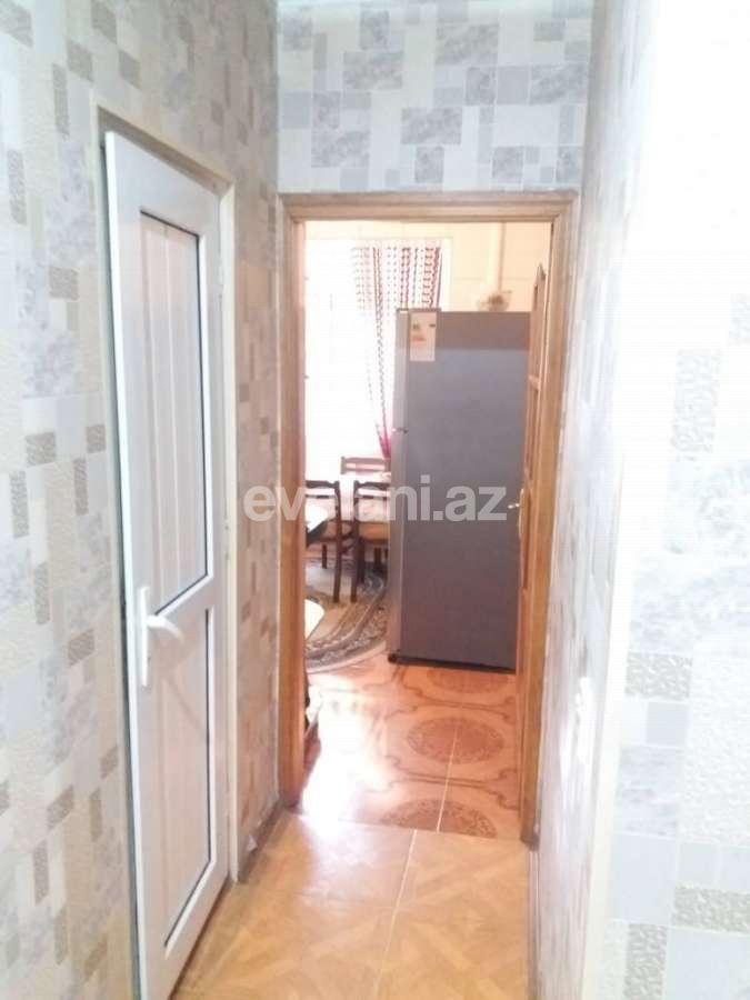 Satılır, köhnə tikili, 2 otaqlı, 55 m², Bakı, Binəqədi r, 8-ci mikrorayon q, Azadlıq prospekti m.