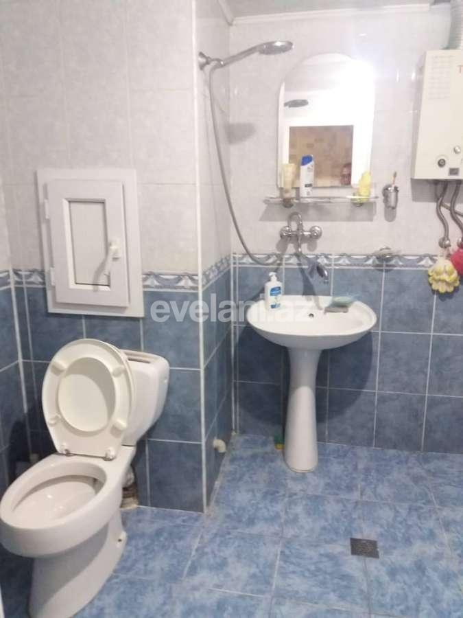 Satılır, köhnə tikili, 2 otaqlı, 55 m², Bakı, Binəqədi r, 8-ci mikrorayon q, Azadlıq prospekti m.