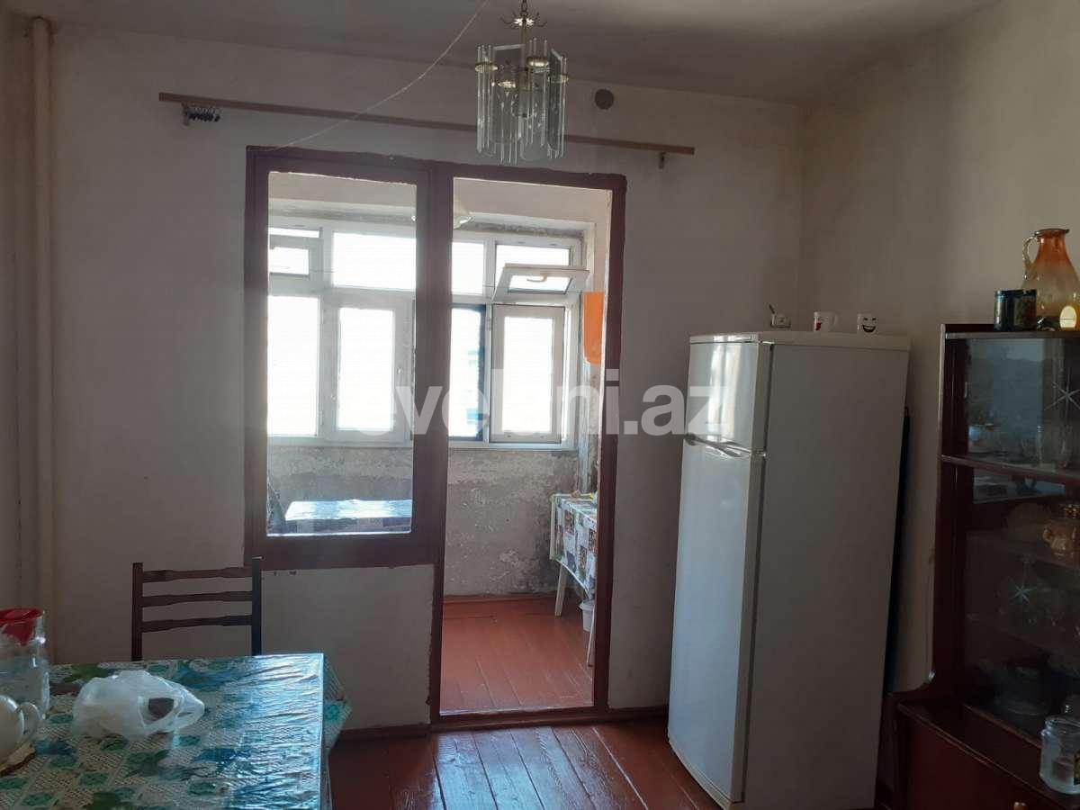 Satılır, köhnə tikili, 4 otaqlı, 82 m², Bakı, Sabunçu r, Bakıxanov q.