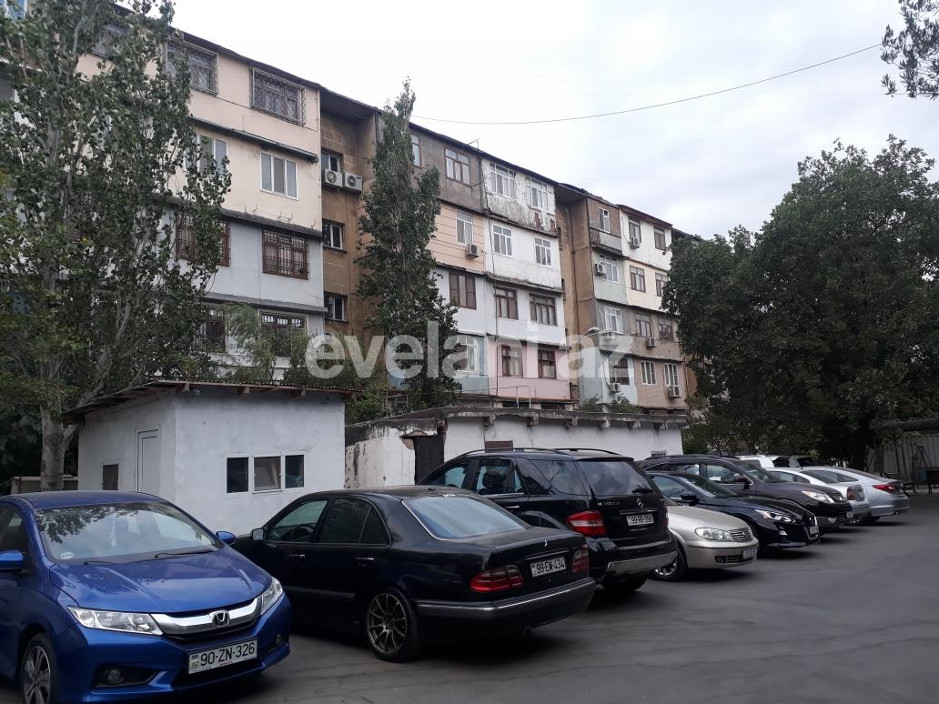 Satılır, köhnə tikili, 2 otaqlı, 45 m², Bakı, Nizami r, 8-ci kilometr q, Qara Qarayev m.