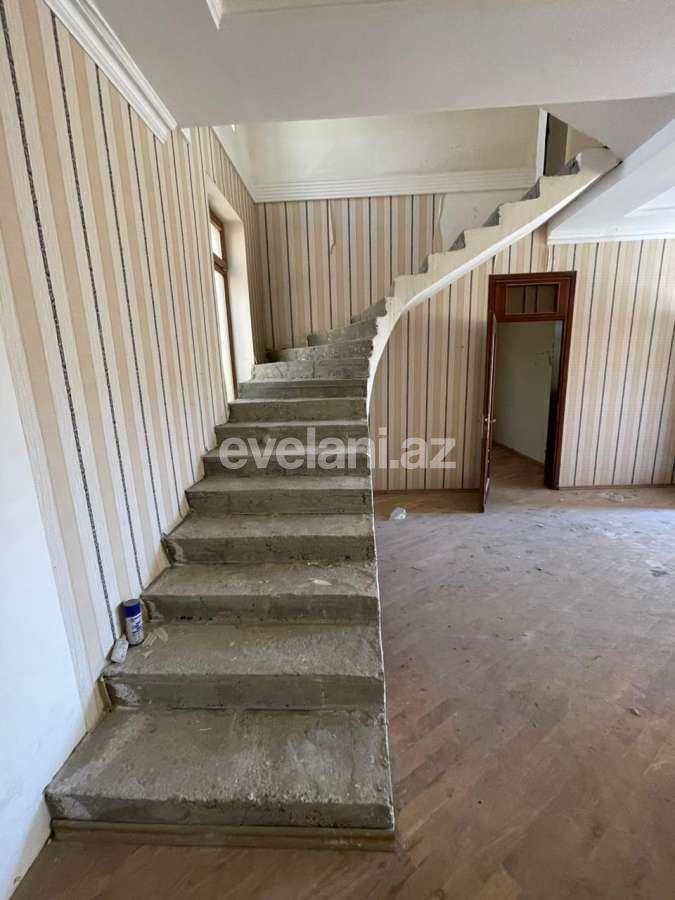 Satılır, həyət evi / bağ, 10 otaqlı, 300 m², Bakı, Səbail r.