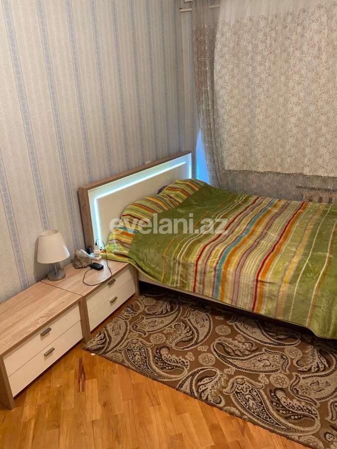 Satılır, köhnə tikili, 3 otaqlı, 90 m², Bakı, Nəsimi r, 4-cü mikrorayon q, Memar Əcəmi m.