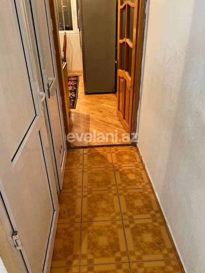 Satılır, köhnə tikili, 3 otaqlı, 90 m², Bakı, Nəsimi r, 4-cü mikrorayon q, Memar Əcəmi m.